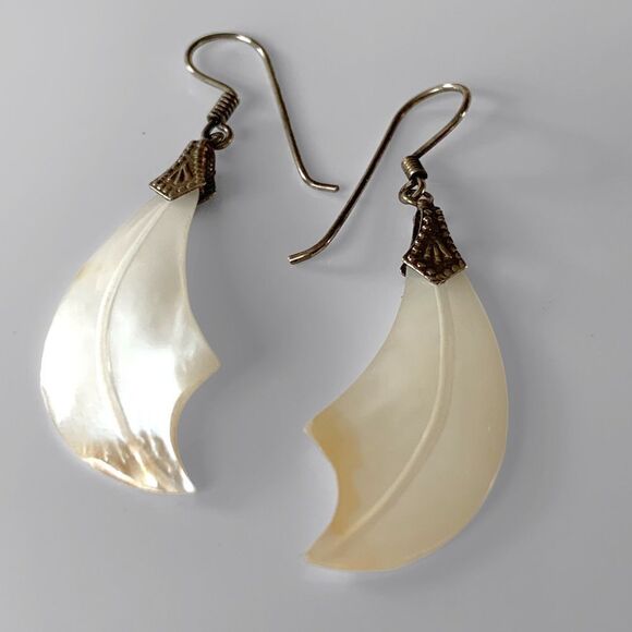Vintage Carved Shell Earrings - Picture 2 of 4